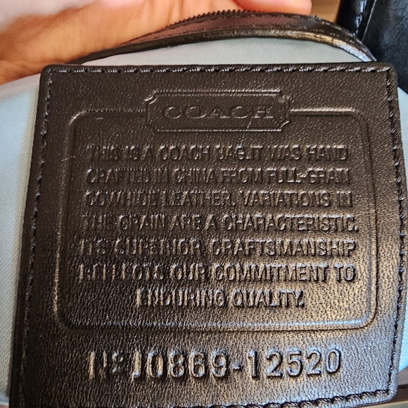 COACH Shoulder Bag Black Patent Leather Satchel Kisslock - Picture 16 of 16